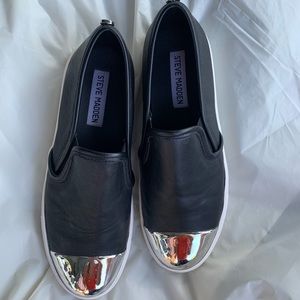 Steve Madden cap toe shoes